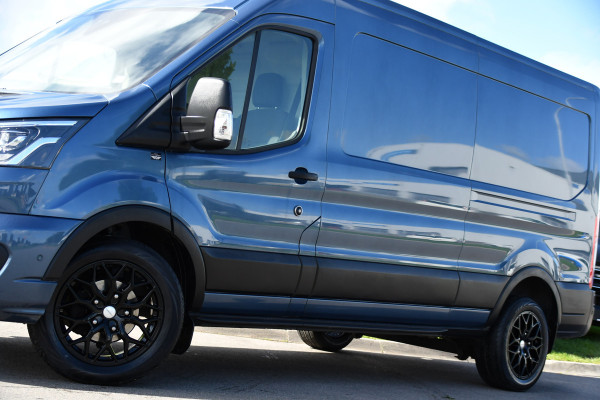 Ford Transit 350 2.0 TDCI L3H2 Limited PB Edition Camera, Cruise, Carplay, Stoelverwarming, 185pk, Trekhaak, Sensoren, LED, NAVI, Uniek!