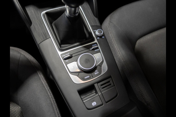 Audi A3 Sportback 30 TFSI Pro Line / 116pk / Trekhaak / NAP / Navigatie /