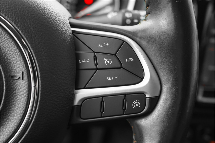 Jeep Compass 1.4 MultiAir Opening Edition Plus Leder PDC Beats 19"