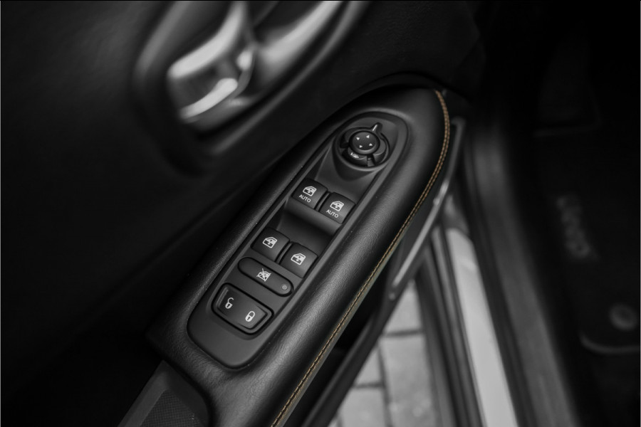 Jeep Compass 1.4 MultiAir Opening Edition Plus Leder PDC Beats 19"