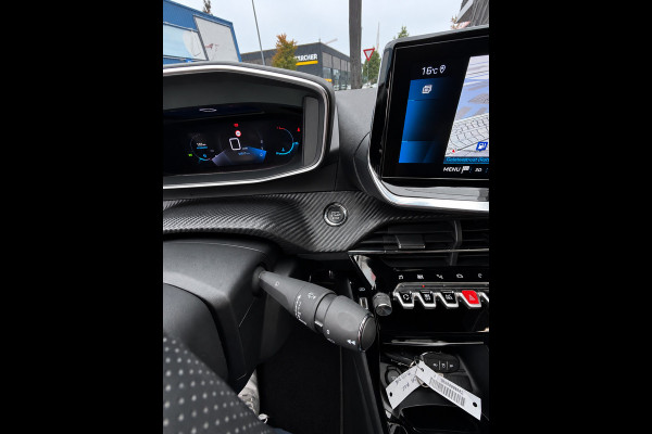 Peugeot 208 1.2 PureTech GT Pack - Navigatie / Apple CarPlay I Airco I Sport pakket I Camera - PDC I LED I Dealer onderhouden