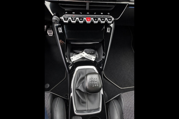 Peugeot 208 1.2 PureTech GT Pack - Navigatie / Apple CarPlay I Airco I Sport pakket I Camera - PDC I LED I Dealer onderhouden