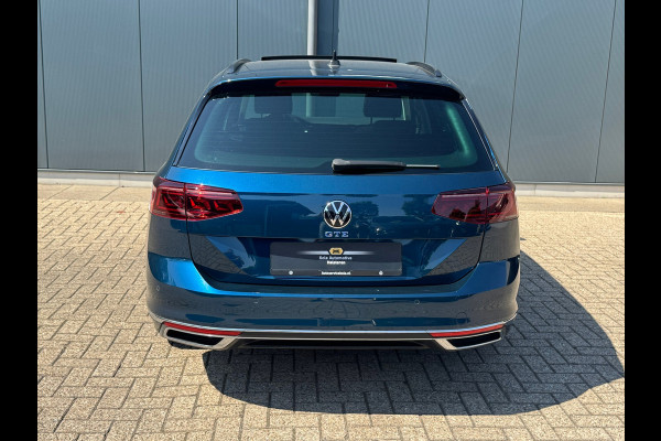Volkswagen Passat 1.4 TSI PHEV * Panoramadak * Headup display * Dealer onderhouden *