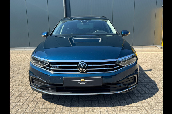 Volkswagen Passat 1.4 TSI PHEV * Panoramadak * Headup display * Dealer onderhouden *