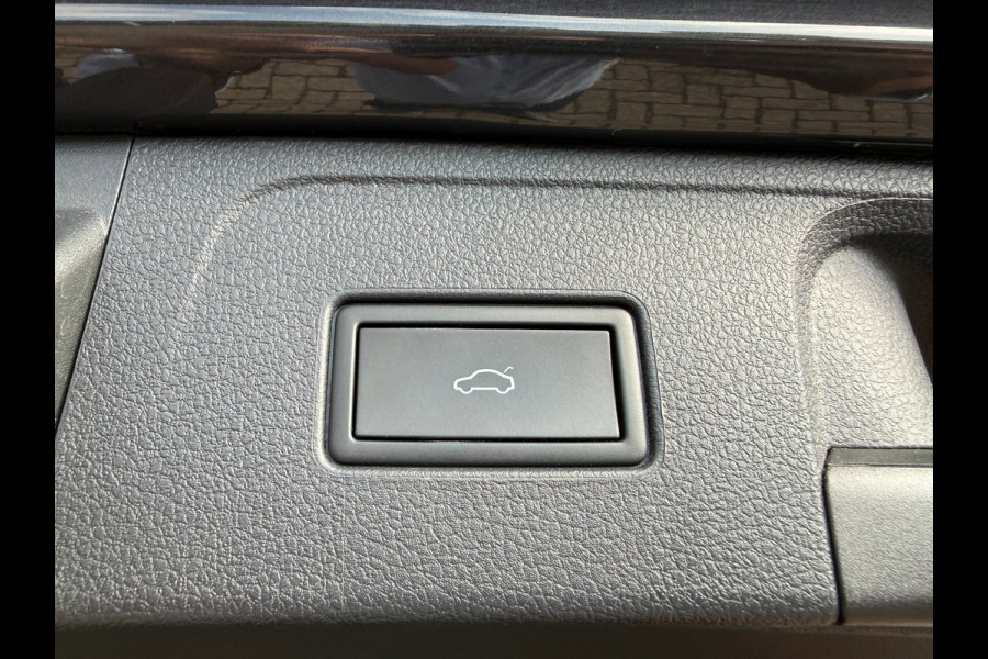 Volkswagen Passat Variant 1.4 TSI PHEV GTE * Panoramadak * AUTOMAAT * Navigatiesysteem * 18 Inch Velgen *