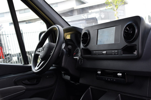 Mercedes-Benz Sprinter 317 1.9 CDI L2H2 RWD AMG Black Edition Camera, Cruise, Carplay, Automaat, 170PK, Multimedia, UNIEK!