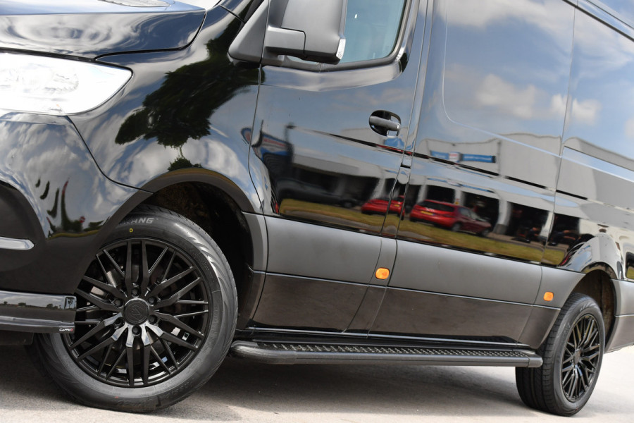 Mercedes-Benz Sprinter 317 1.9 CDI L2H2 RWD AMG Black Edition Camera, Cruise, Carplay, Automaat, 170PK, Multimedia, UNIEK!