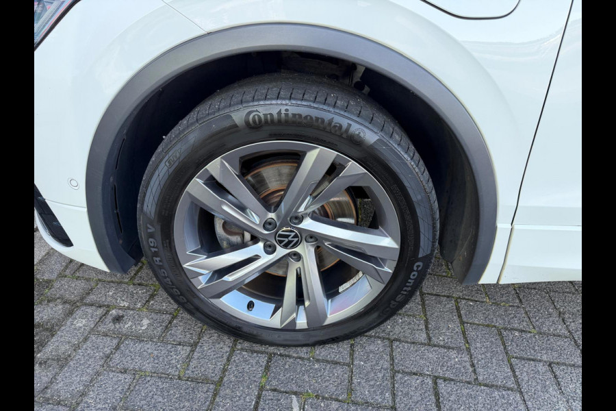 Volkswagen Tiguan 1.4 TSI eHybrid R-Line Business+