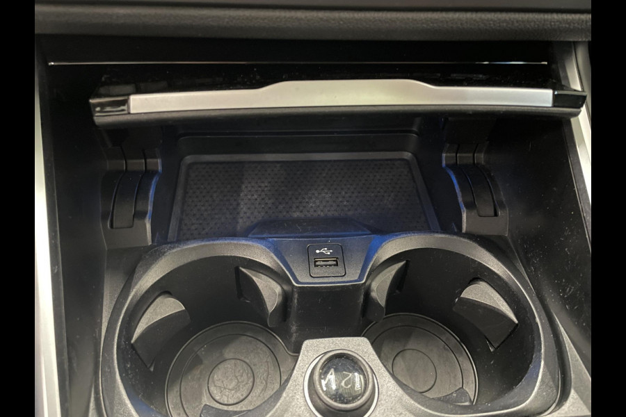 BMW 3 Serie Touring 330e Touring SportLine PHEV 292 PK AUT Navi Carplay Camera Achter PDC V+A Winterpack Sport Stoelen Active Protection Ambiance Licht