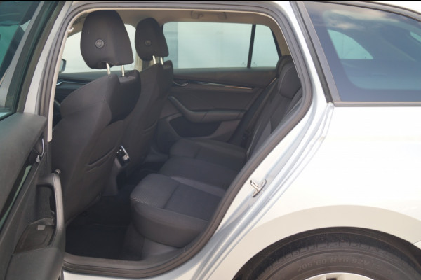 Škoda Octavia Combi 1.0 TSI 110pk Business Edition -NAVI-ECC-TREKHAAK-