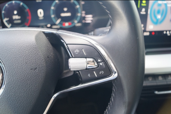 Škoda Octavia Combi 1.0 TSI 110pk Business Edition -NAVI-ECC-TREKHAAK-