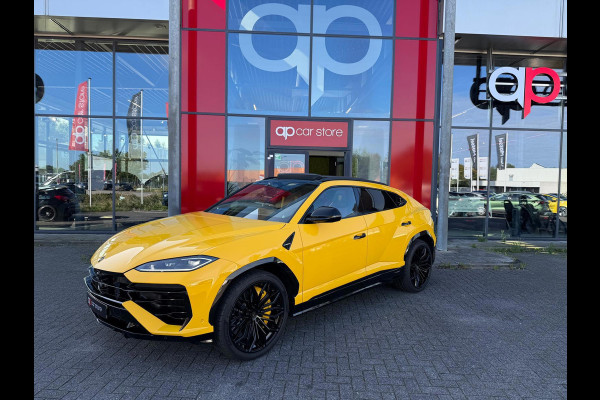 Lamborghini Urus 4.0 V8 Hybrid SE /Akra/Pano/B&O