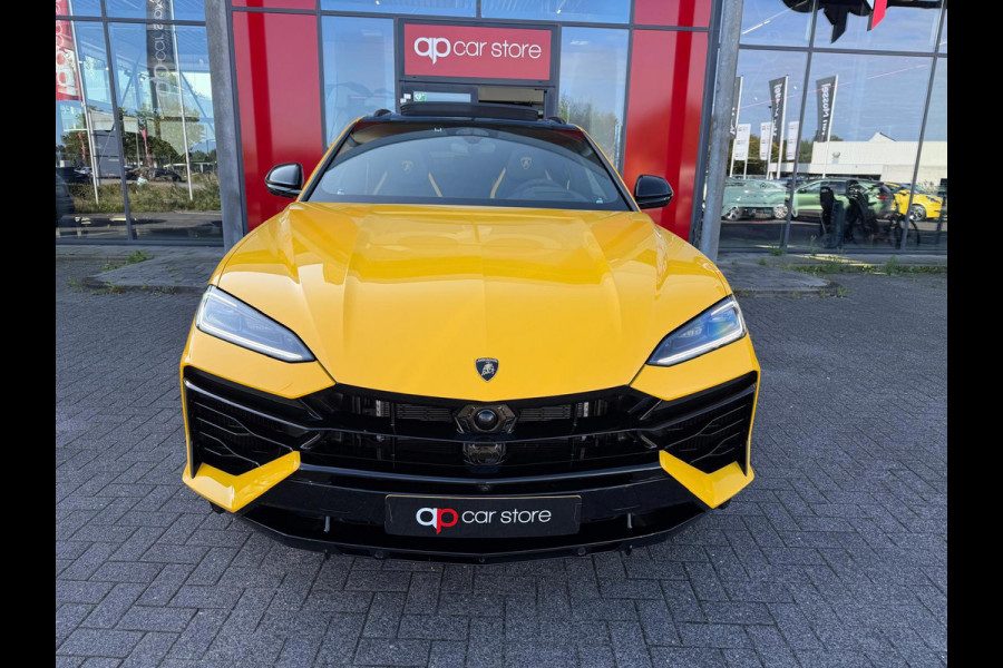 Lamborghini Urus 4.0 V8 Hybrid SE /Akra/Pano/B&O
