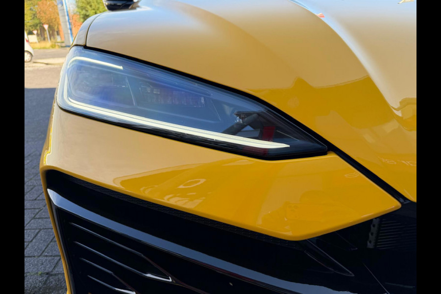 Lamborghini Urus 4.0 V8 Hybrid SE /Akra/Pano/B&O
