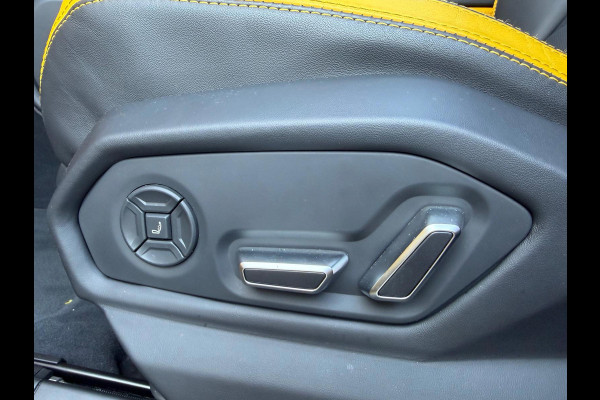 Lamborghini Urus 4.0 V8 Hybrid SE /Akra/Pano/B&O