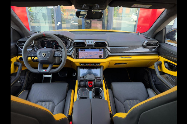 Lamborghini Urus 4.0 V8 Hybrid SE /Akra/Pano/B&O