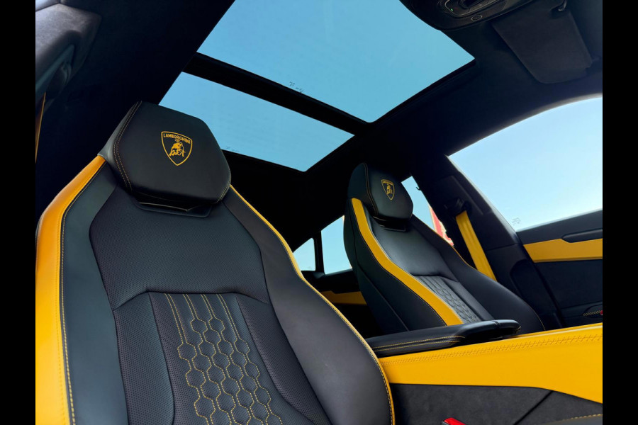 Lamborghini Urus 4.0 V8 Hybrid SE /Akra/Pano/B&O