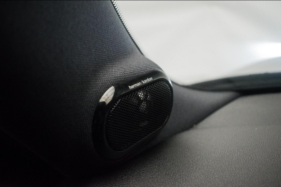 MINI Mini 1.5 Cooper FULL OPTION NL-auto [ JCW-Pakket Panoramadak Harman Kardon HUD Digital Dash Keyless Stoelverwarming ]