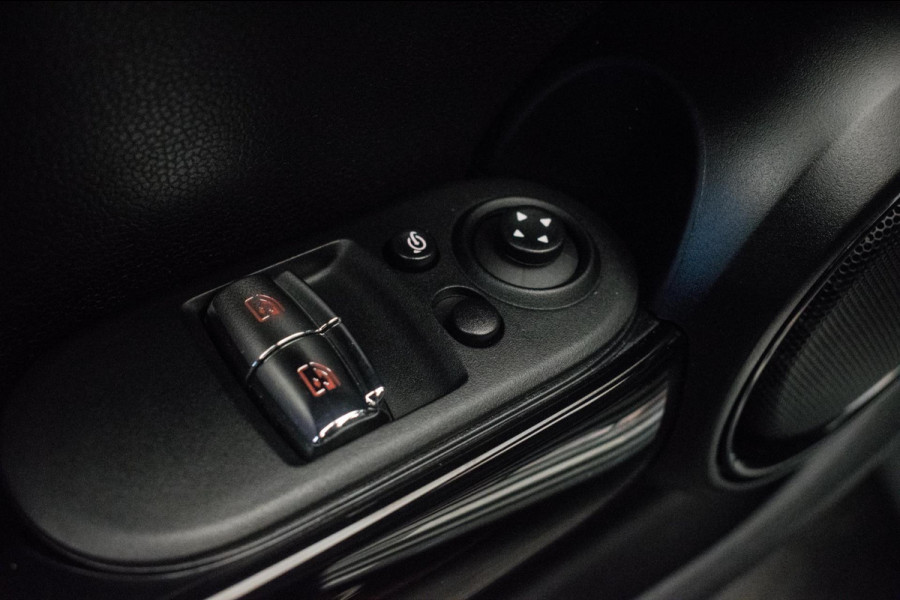 MINI Mini 1.5 Cooper FULL OPTION NL-auto [ JCW-Pakket Panoramadak Harman Kardon HUD Digital Dash Keyless Stoelverwarming ]