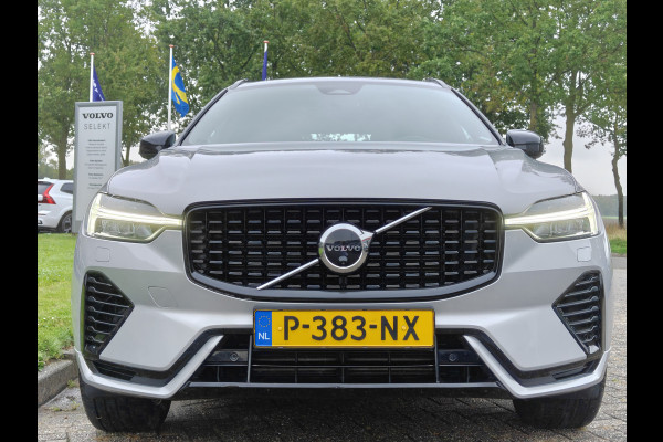 Volvo XC60 T6 AWD 350PK Plug-in hybrid R-Design | Longe Range | Luchtvering | Trekhaak | HUD | BLIS | Pano | H&K |