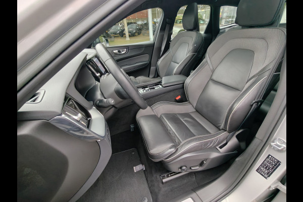 Volvo XC60 T6 AWD 350PK Plug-in hybrid R-Design | Longe Range | Luchtvering | Trekhaak | HUD | BLIS | Pano | H&K |