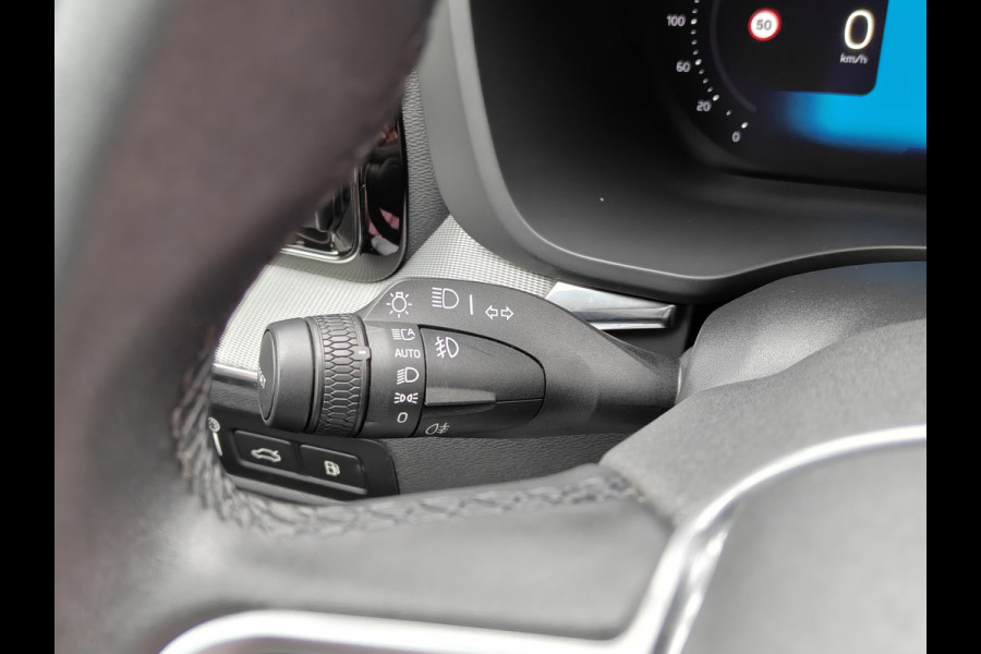 Volvo XC60 T6 AWD 350PK Plug-in hybrid R-Design | Longe Range | Luchtvering | Trekhaak | HUD | BLIS | Pano | H&K |