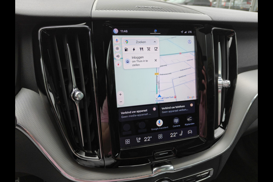 Volvo XC60 T6 AWD 350PK Plug-in hybrid R-Design | Longe Range | Luchtvering | Trekhaak | HUD | BLIS | Pano | H&K |