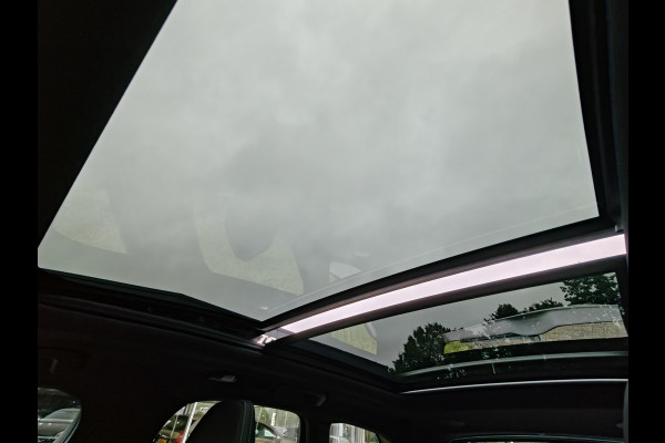 Volvo XC60 T6 AWD 350PK Plug-in hybrid R-Design | Longe Range | Luchtvering | Trekhaak | HUD | BLIS | Pano | H&K |