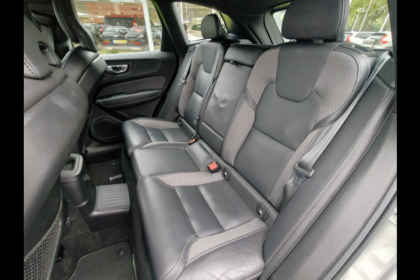 Volvo XC60 T6 AWD 350PK Plug-in hybrid R-Design | Longe Range | Luchtvering | Trekhaak | HUD | BLIS | Pano | H&K |