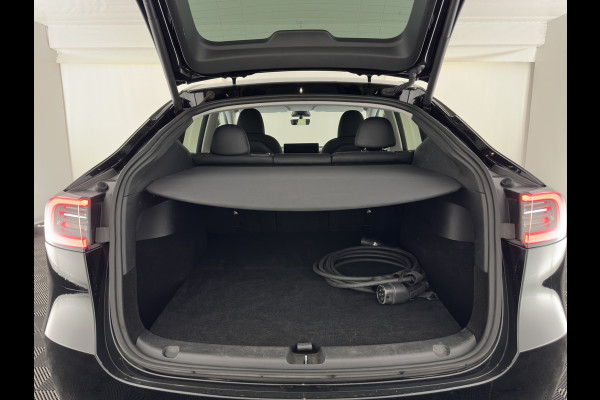 Tesla Model Y RWD 58 kWh [3-Fase-11kW] {SoH-89%} (INCL-BTW) Aut. *PANO | AUTO-PILOT | LEATHER | NAVI-FULLMAP | MATRIX-LED | KEYLESS | CAMERA | DAB+ | HEATED-COMFORTSEATS | PRIVACYGLASS | TOPVIEW | TOWBAR | 20''ALU*
