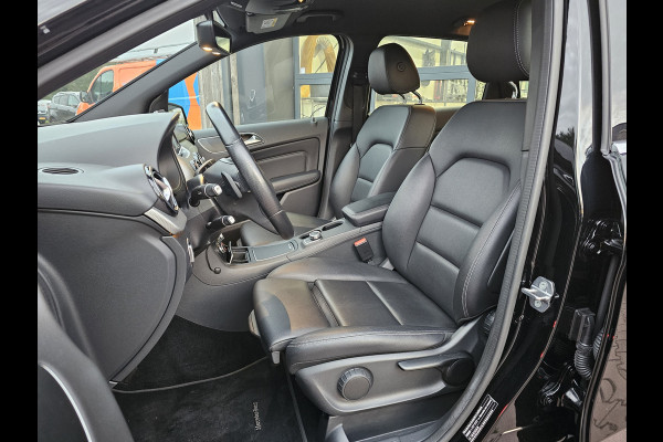 Mercedes-Benz B-Klasse 200 Business | Automaat | Trekhaak | LED | Camera | Stoelverwarming | Leder |
