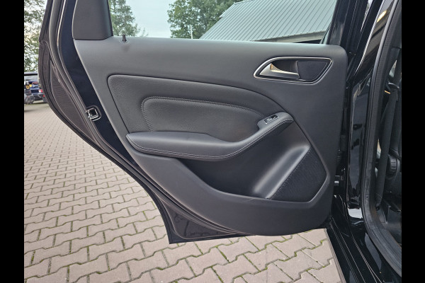 Mercedes-Benz B-Klasse 200 Business | Automaat | Trekhaak | LED | Camera | Stoelverwarming | Leder |
