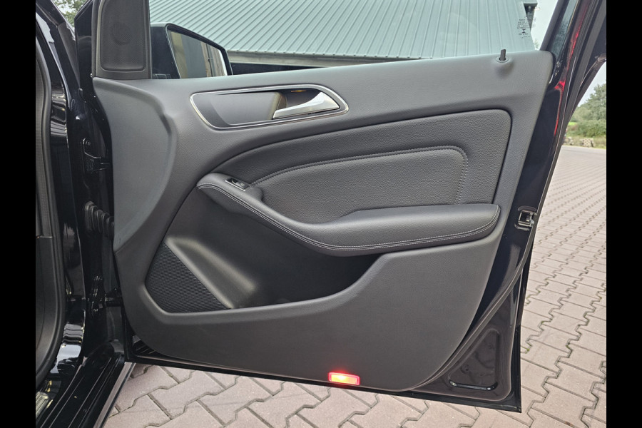 Mercedes-Benz B-Klasse 200 Business | Automaat | Trekhaak | LED | Camera | Stoelverwarming | Leder |