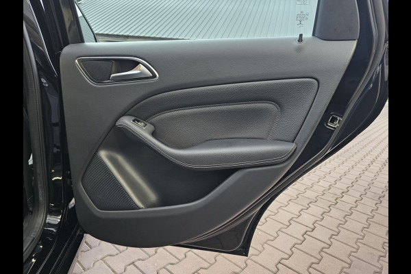 Mercedes-Benz B-Klasse 200 Business | Automaat | Trekhaak | LED | Camera | Stoelverwarming | Leder |
