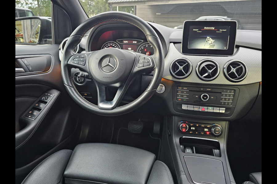 Mercedes-Benz B-Klasse 200 Business | Automaat | Trekhaak | LED | Camera | Stoelverwarming | Leder |