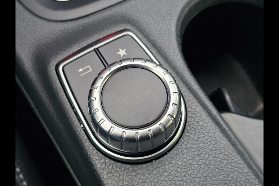 Mercedes-Benz B-Klasse 200 Business | Automaat | Trekhaak | LED | Camera | Stoelverwarming | Leder |
