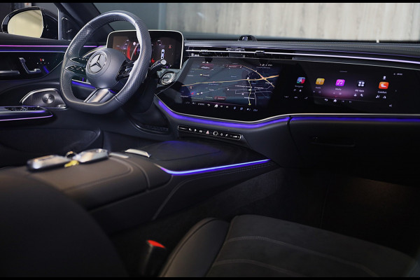Mercedes-Benz E-Klasse 300 e AMG 53 Look / Head Up / Luchtvering / Burmester 4D / HYPERSCREEN / Acc / Memory / Open Pano / 20 Inch