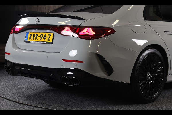 Mercedes-Benz E-Klasse 300 e AMG 53 Look / Head Up / Luchtvering / Burmester 4D / HYPERSCREEN / Acc / Memory / Open Pano / 20 Inch