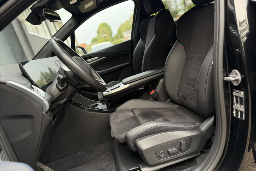 BMW 2 Serie Active Tourer M-Sport | Massage | Memory | Trekhaak | Comfort Acces | Stuur+Stoelverwarming