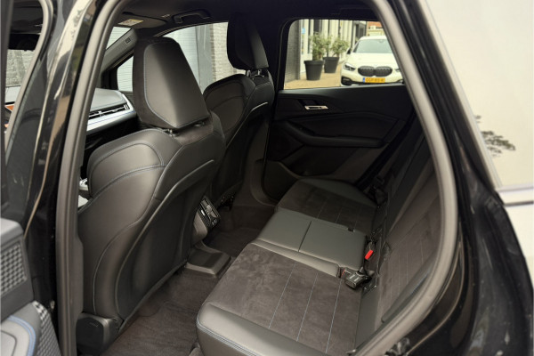 BMW 2 Serie Active Tourer M-Sport | Massage | Memory | Trekhaak | Comfort Acces | Stuur+Stoelverwarming