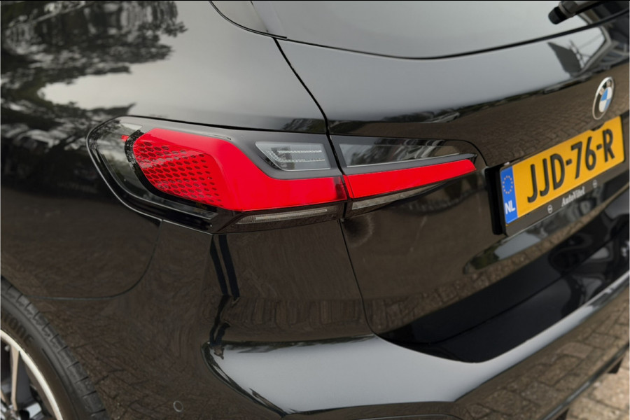 BMW 2 Serie Active Tourer M-Sport | Massage | Memory | Trekhaak | Comfort Acces | Stuur+Stoelverwarming