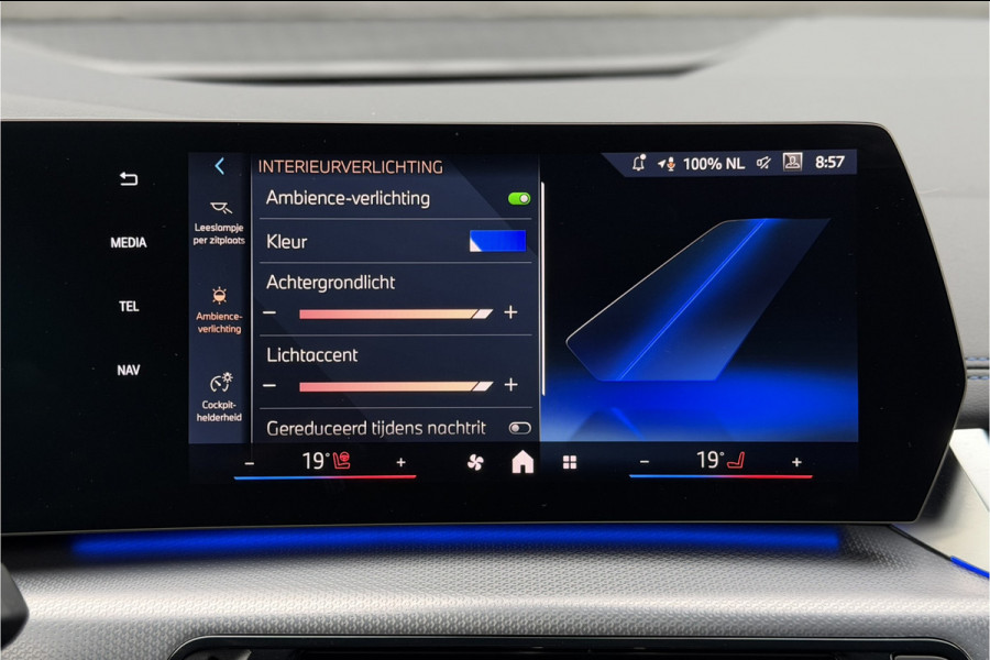 BMW 2 Serie Active Tourer M-Sport | Massage | Memory | Trekhaak | Comfort Acces | Stuur+Stoelverwarming