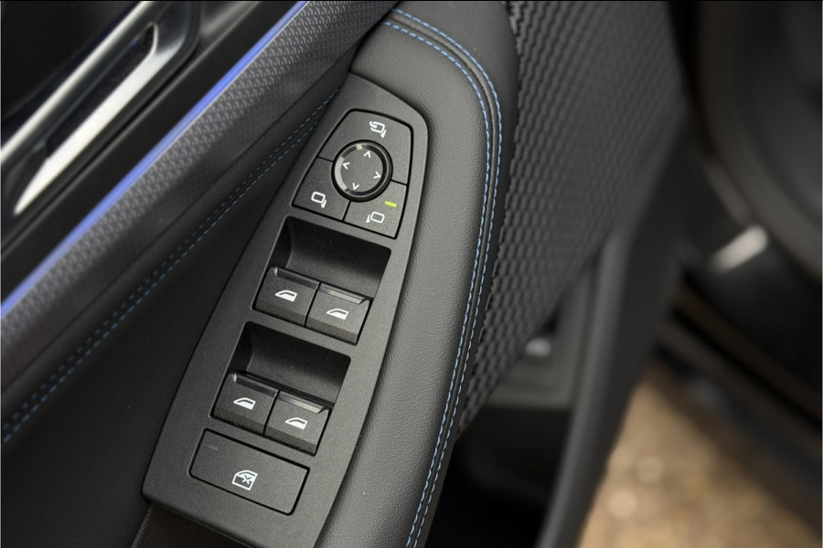 BMW 2 Serie Active Tourer M-Sport | Massage | Memory | Trekhaak | Comfort Acces | Stuur+Stoelverwarming