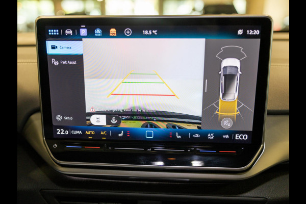 Volkswagen ID.4 Pro Limited Edition 77 kWh / 286pk / Achteruitrij camera / Dodehoek assistent / Stoelverwarming /