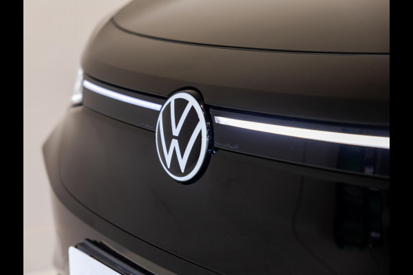 Volkswagen ID.4 Pro Limited Edition 77 kWh / 286pk / Achteruitrij camera / Dodehoek assistent / Stoelverwarming /