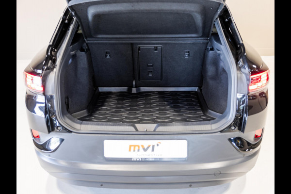 Volkswagen ID.4 Pro Limited Edition 77 kWh / 286pk / Achteruitrij camera / Dodehoek assistent / Stoelverwarming /