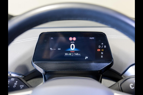 Volkswagen ID.4 Pro Limited Edition 77 kWh / 286pk / Achteruitrij camera / Dodehoek assistent / Stoelverwarming /