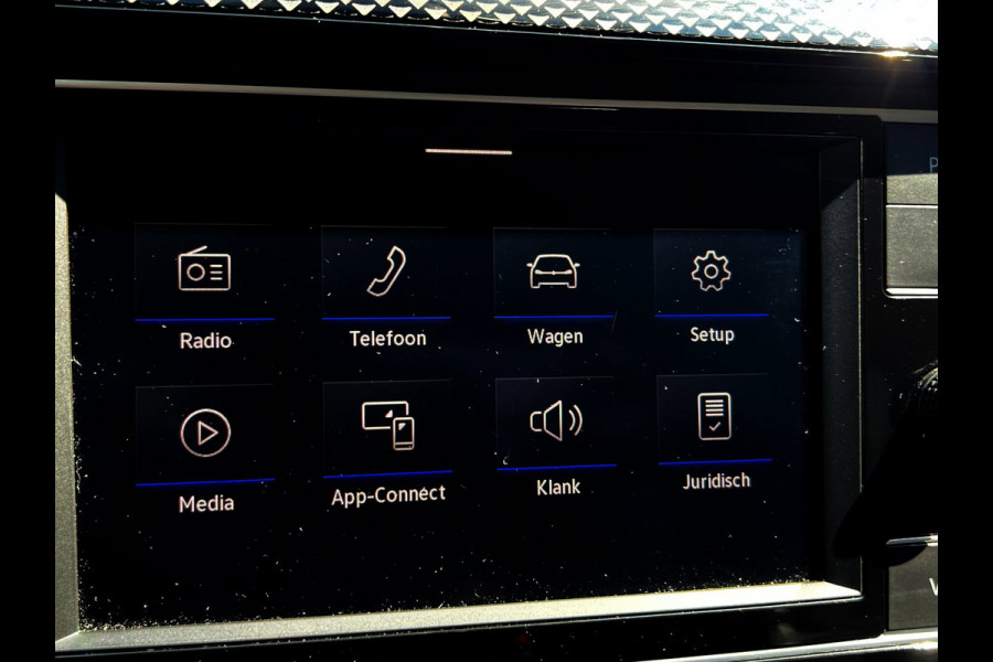 Volkswagen Polo 1.0 TSI Polo Carplay_18''LMV_PDC v+a_Airco