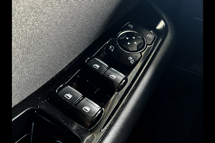 Ford S-Max 2.0 Titanium carplay_Automaat_Trekh_PDC