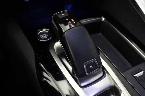 Peugeot 3008 1.2 PureTech Allure |Navi|Camera|